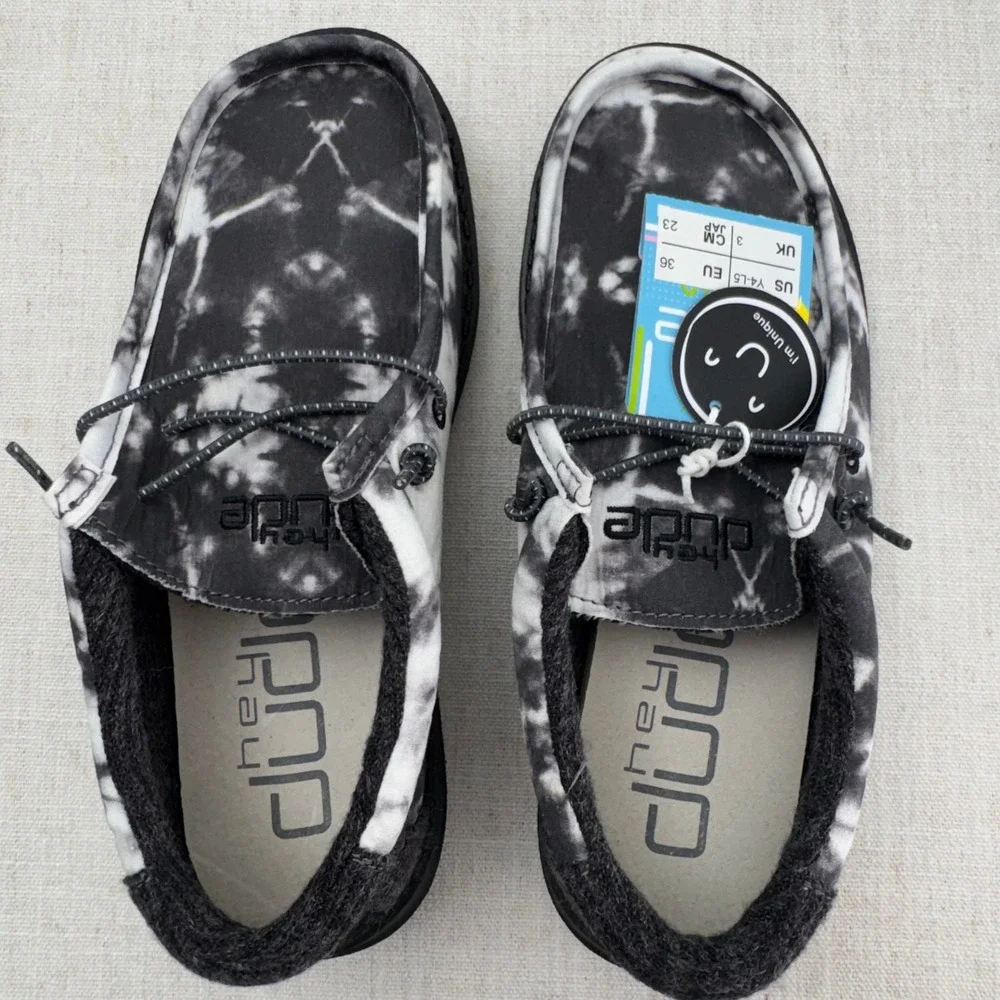 Hey Dude Wally Thunderstruck Tie Dye Black White Youth Loafers Shoes Y4 L5